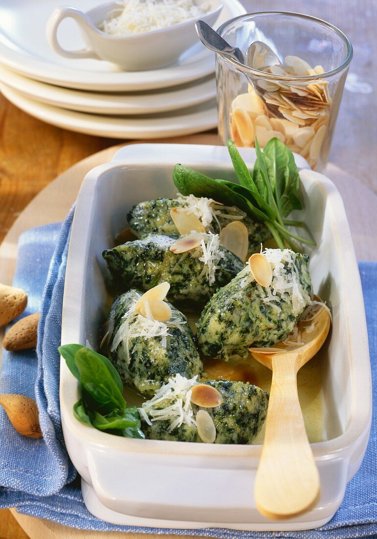 Malfatti gratinati (Spinach and ricotta dumplings au gratin)