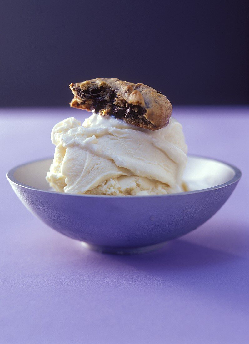 Marzipan ice cream with chocolate chip cookie