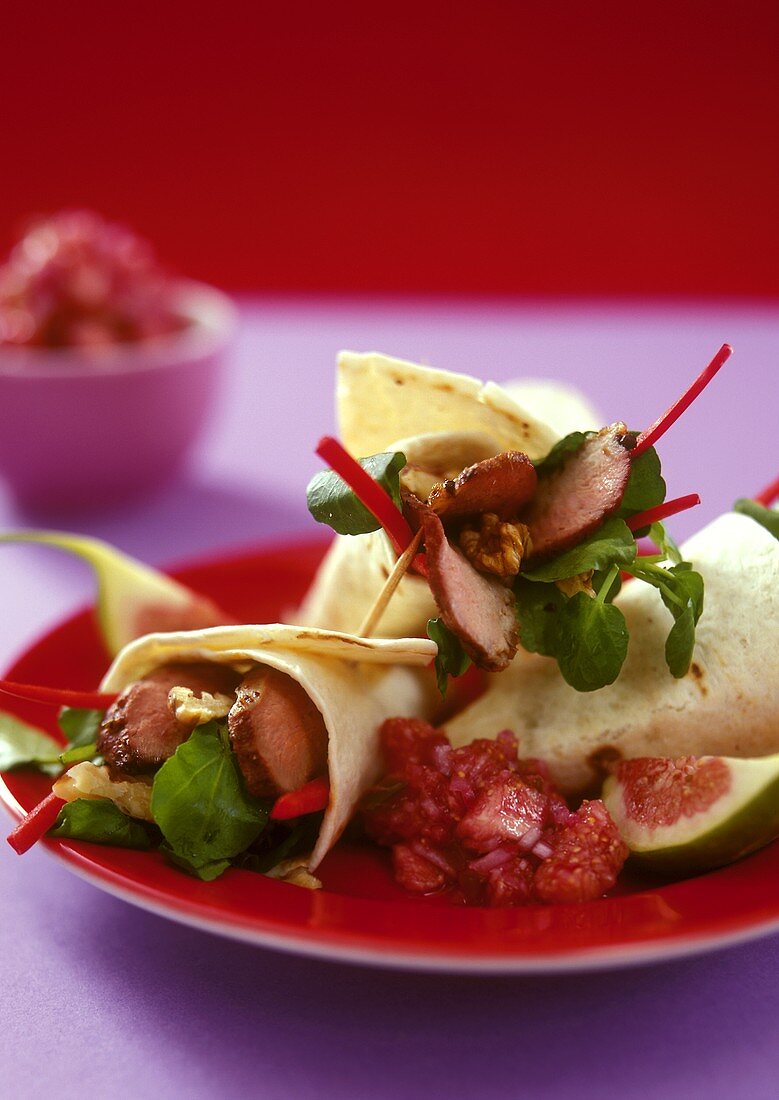 Wraps mit Roastbeef und Feigen