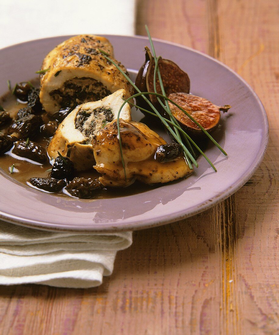 Stuffed chicken breast with morels and figs