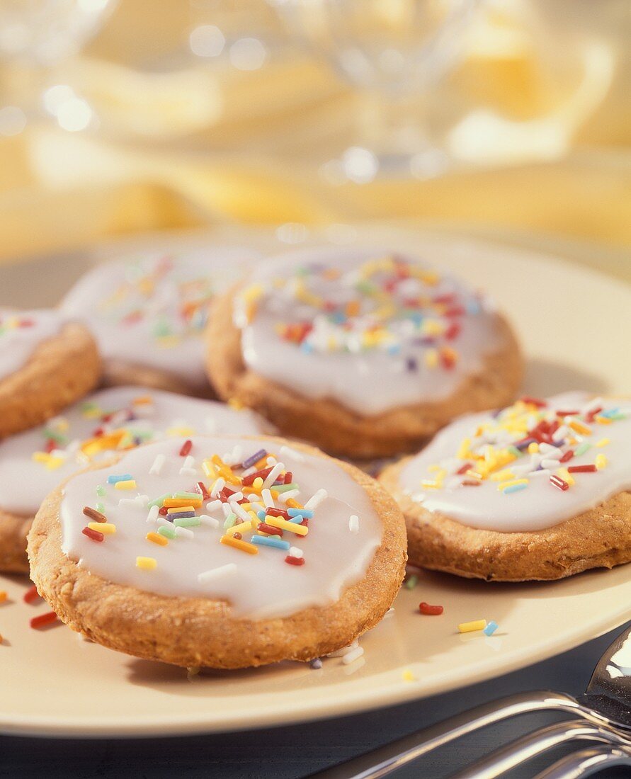 Lebkuchen mit bunten Zuckerstreuseln