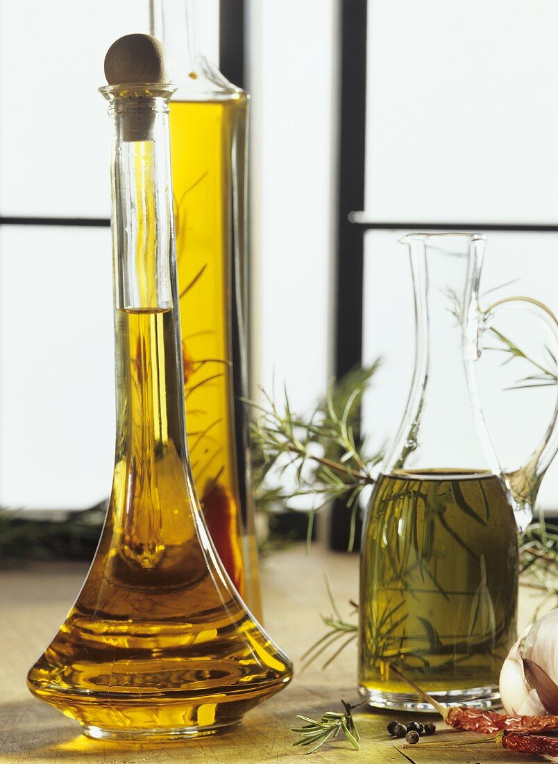 Oliven- und Kräuteröl