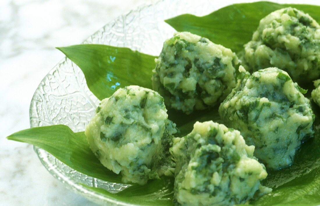 Ramsons (wild garlic) and potato balls