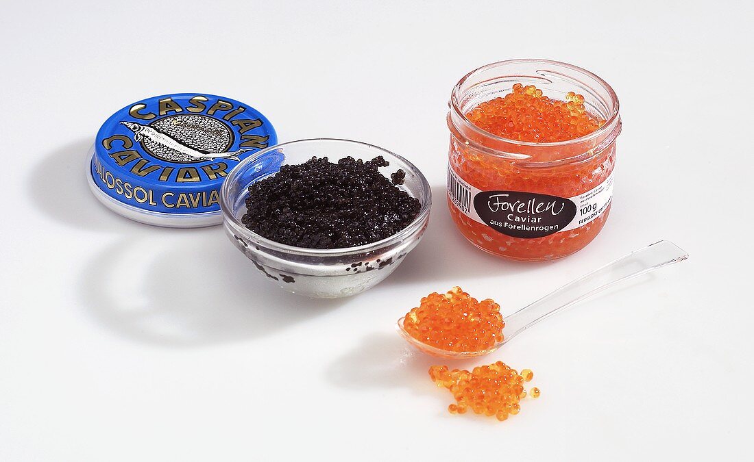 Genuine black caviare and trout roe (caviare substitute)