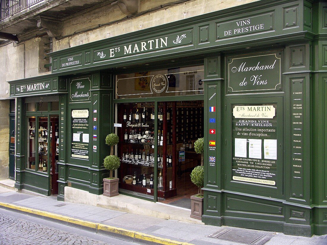 'Ets Martin', einer der vielen Weinläden von St-Emilion