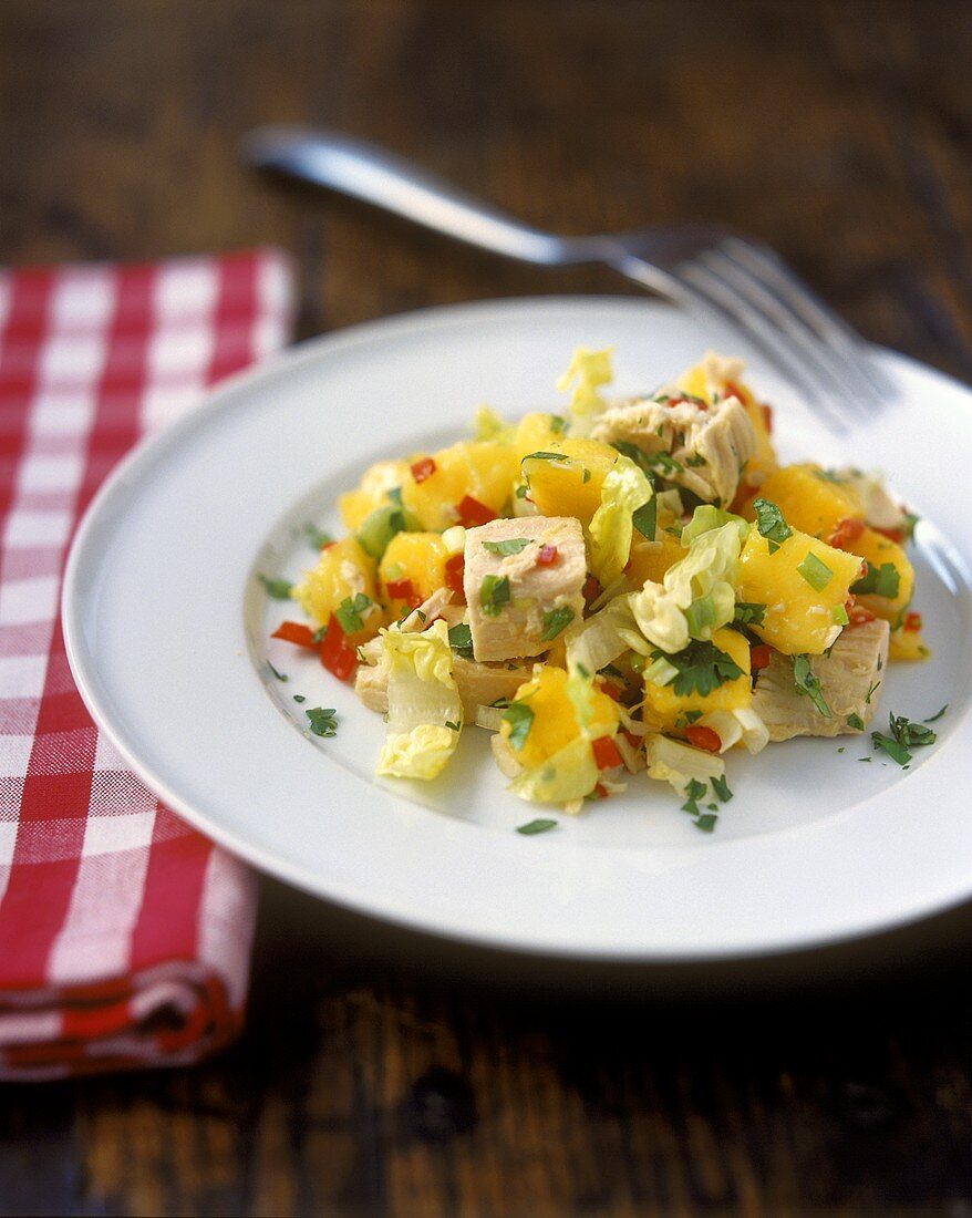 Pikanter Truthahn-Mango-Salat