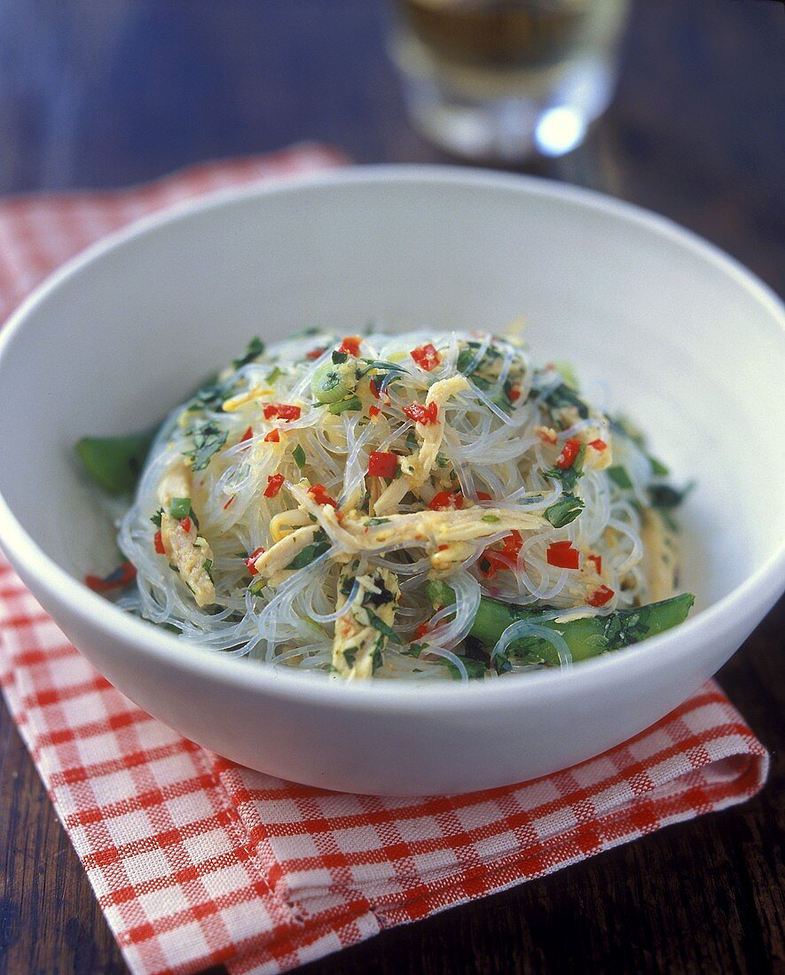 Glass noodle salad with turkey strips, mangetouts and chili