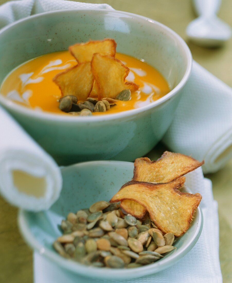 Pumpkin soup with ginger and pumpkin seeds