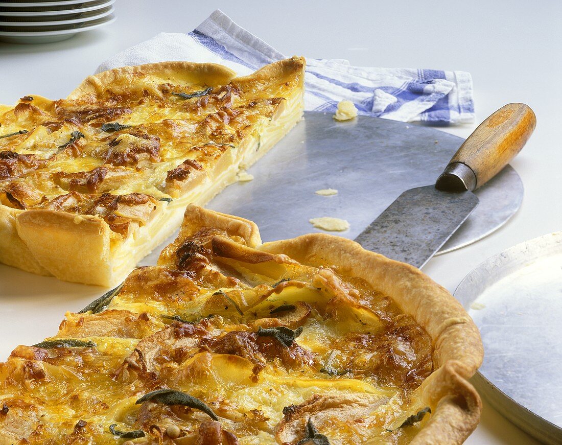 Apple and potato tart with cheese