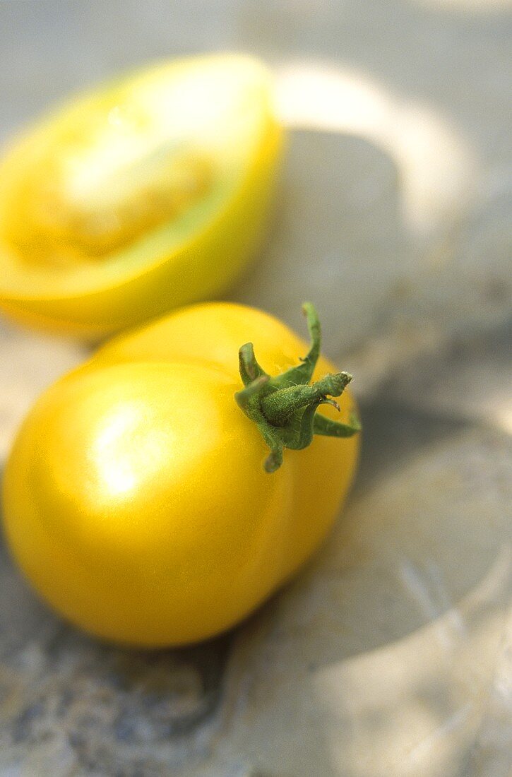 Gelbe Tomate der Sorte Lemon Tree