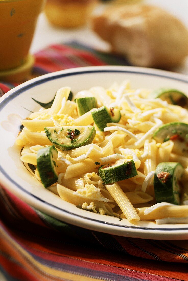 Penne with courgettes and egg