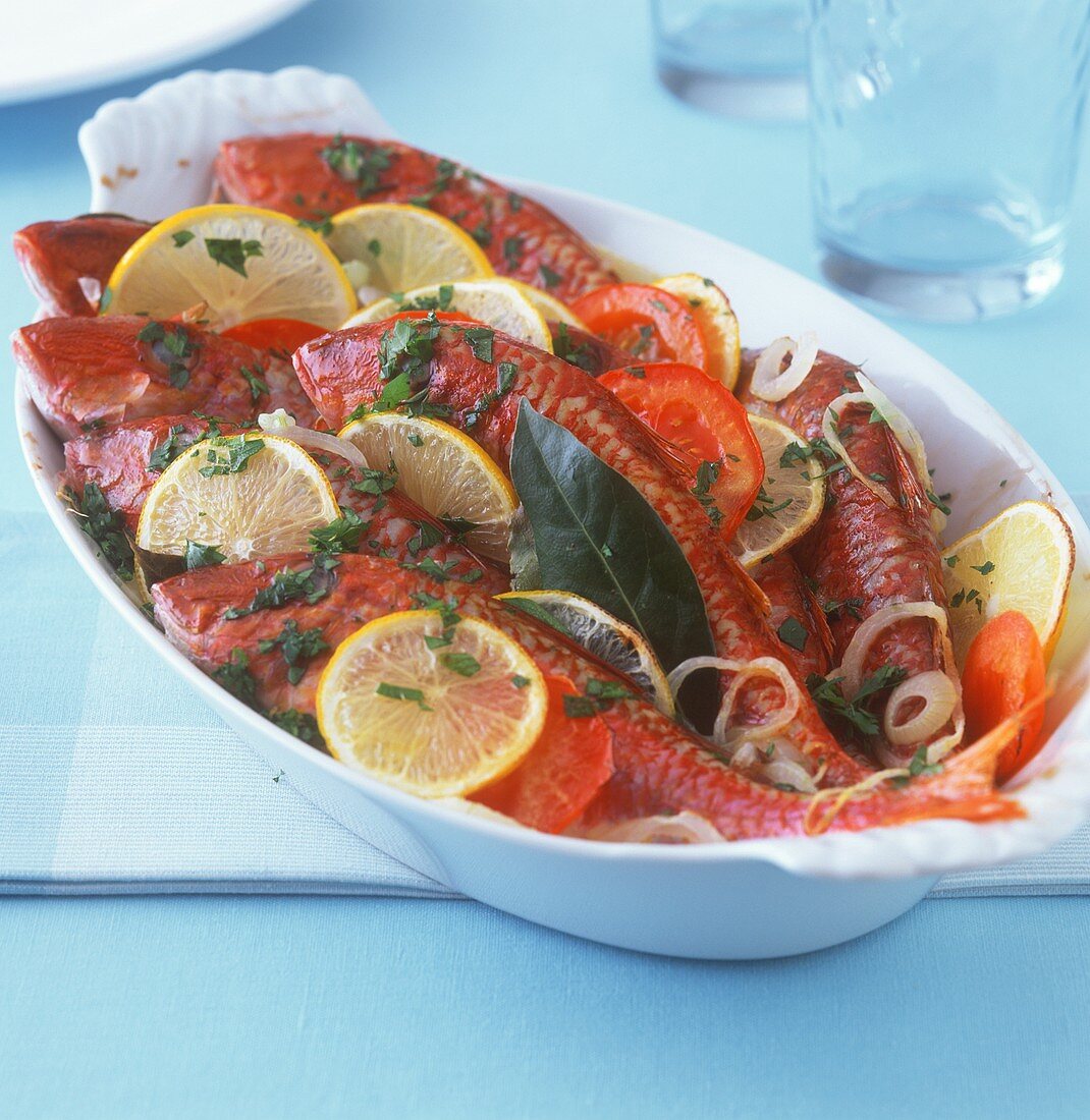 Red mullet with lemons and tomatoes