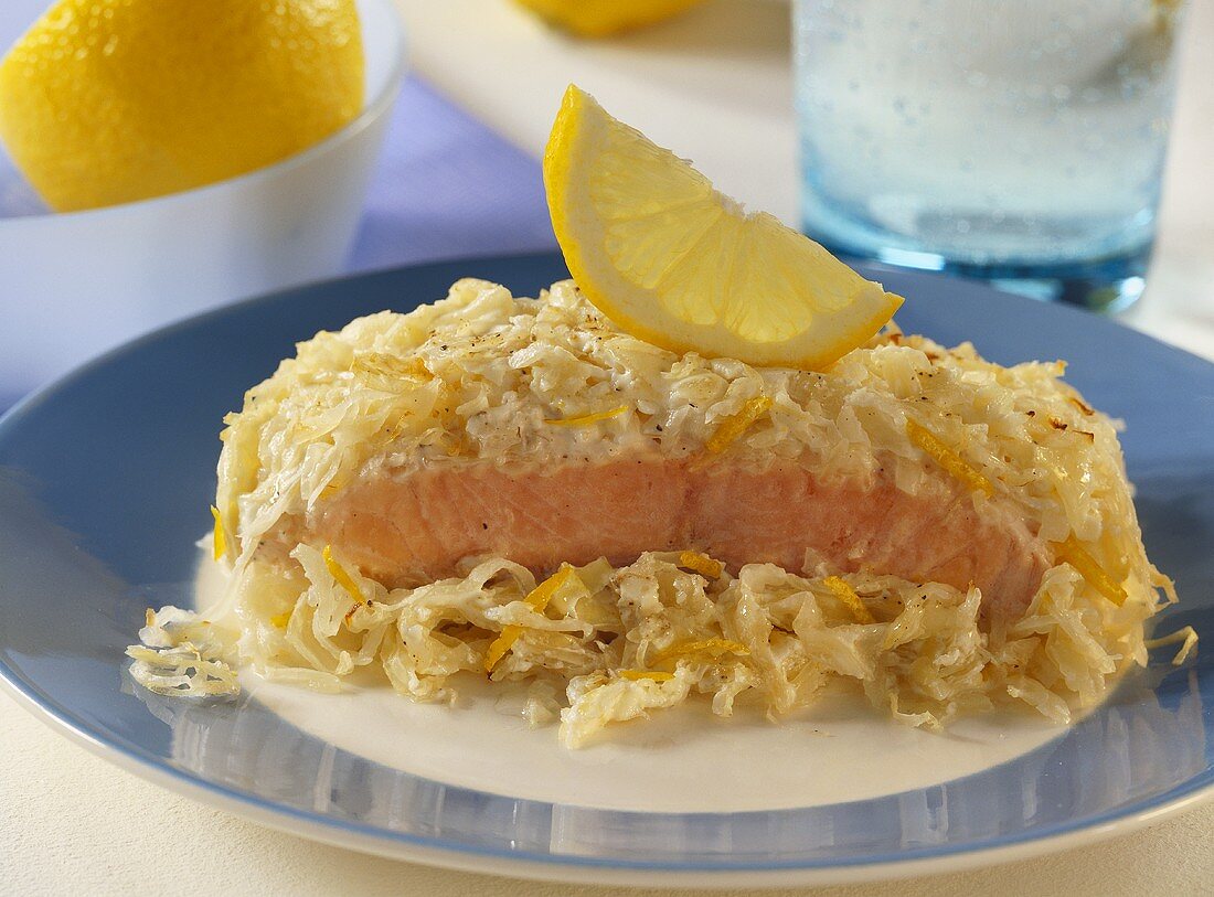 Lachs auf Sauerkraut