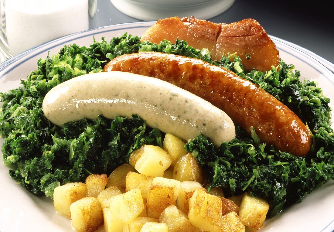 Kale with groats sausage (Pinkel)