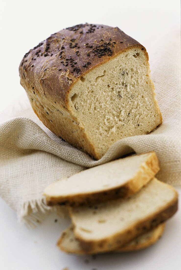 Sandwich loaf with caraway