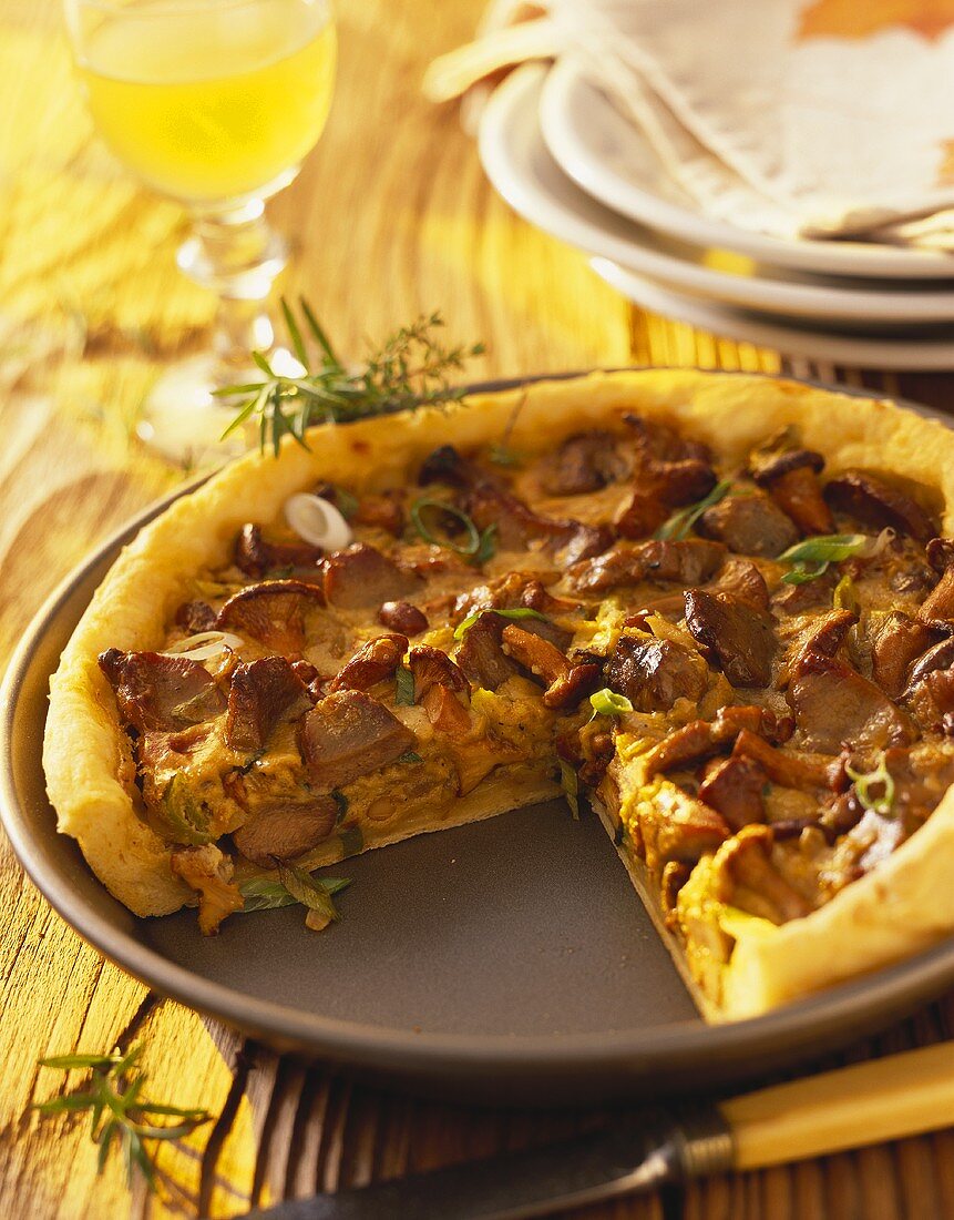 Chanterelle tart with game