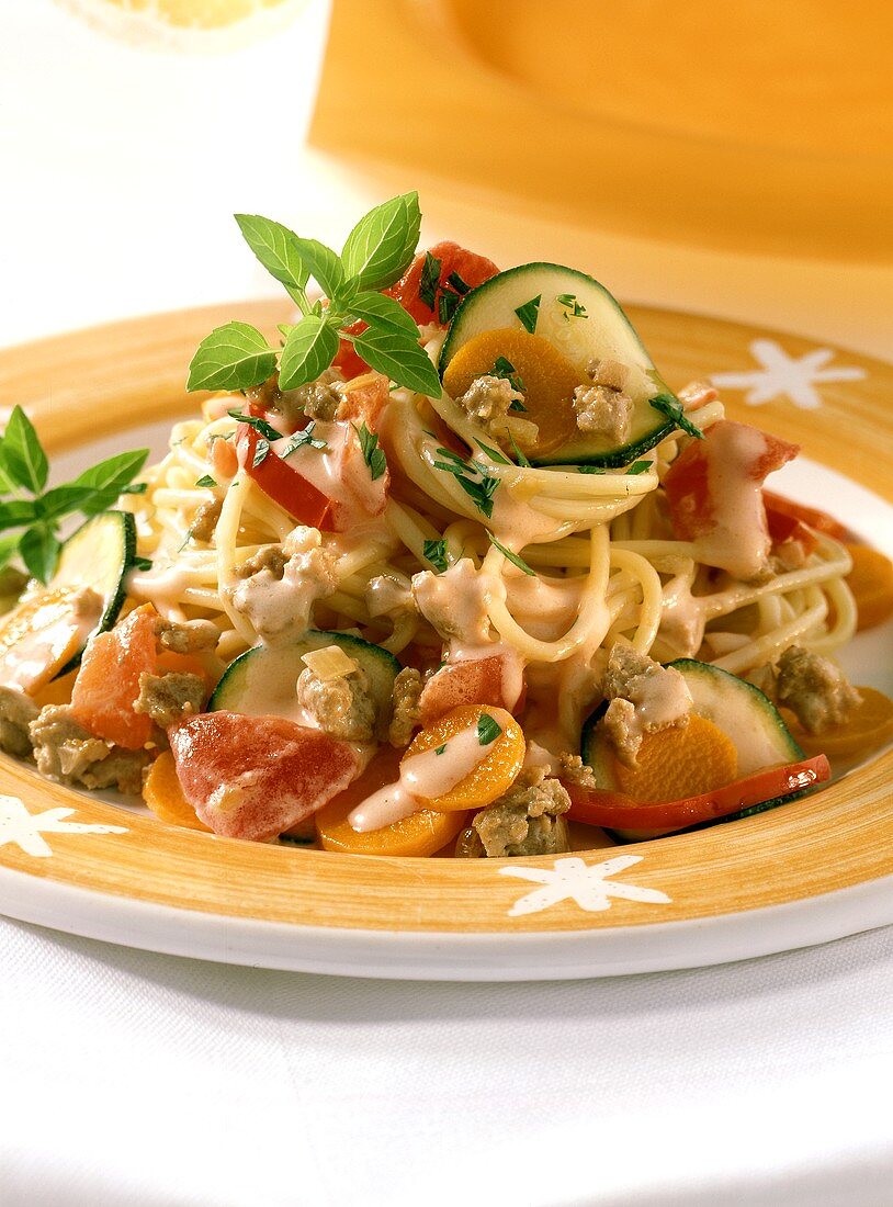 Spaghetti alla ragusana (Spaghetti with mince & vegetable sauce)