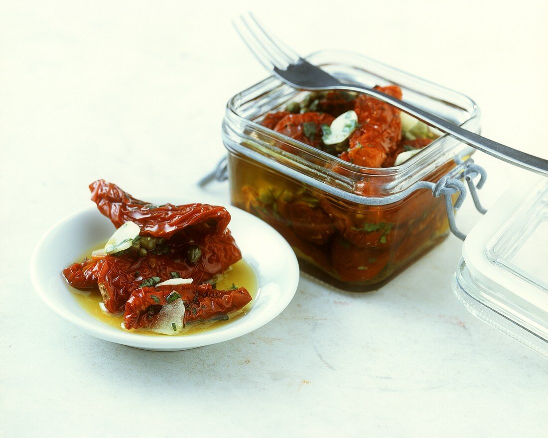 Bottled dried tomatoes with olive oil and garlic