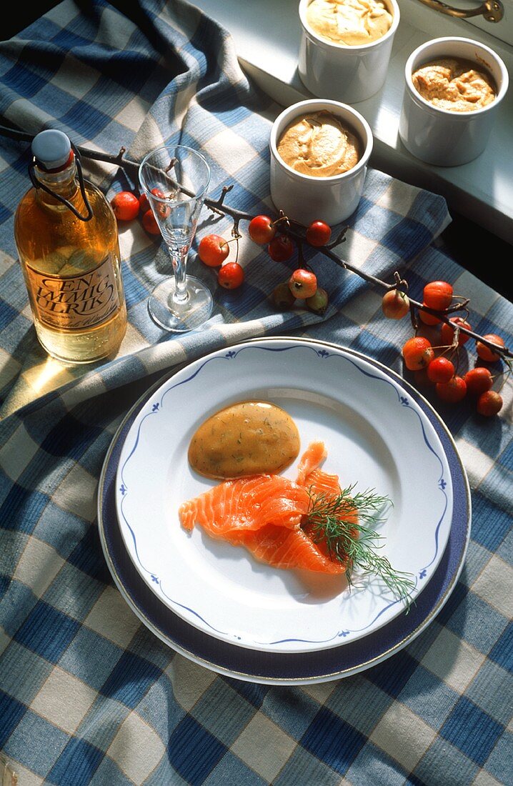 Smoked salmon with dill and mustard sauce