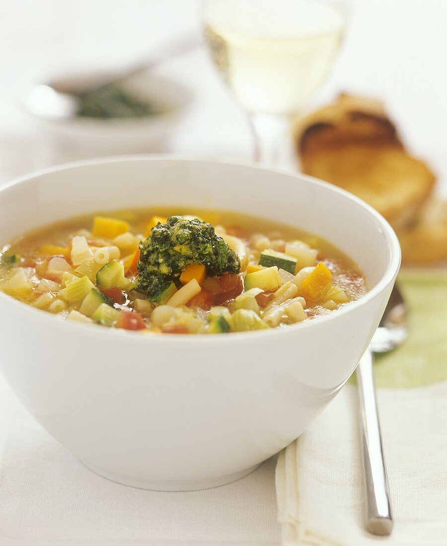 Minestrone con pesto (Vegetable soup with pesto, Italy)