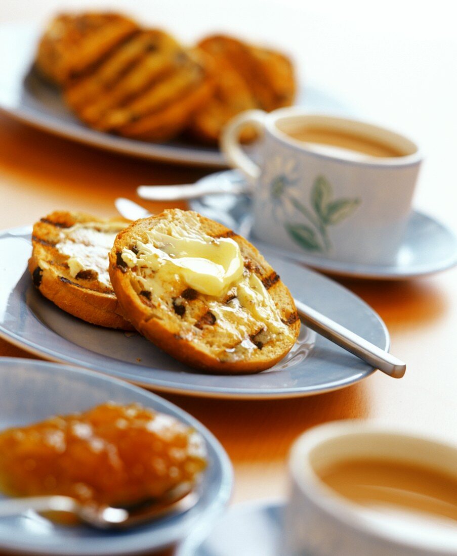 Toasted Tea Cake (getoastetes Hefegebäck, England)