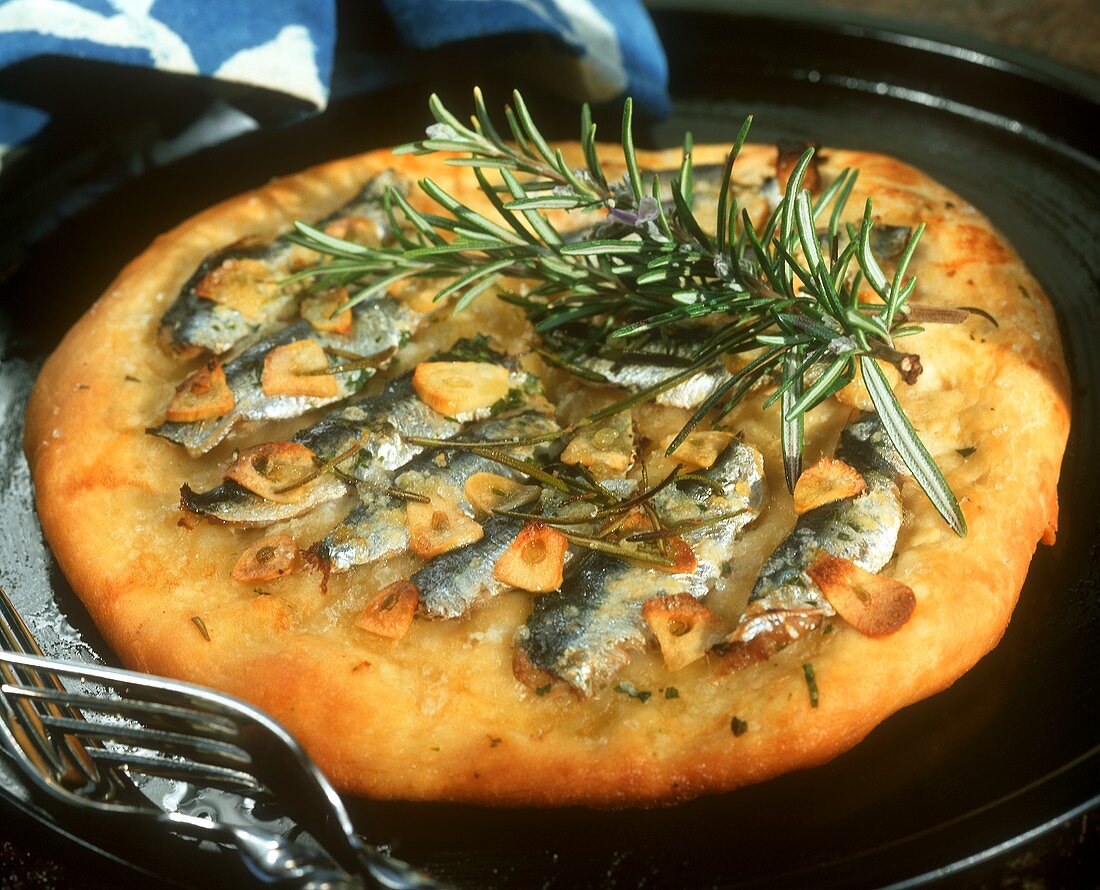 Fougasse (gefülltes Hefefladenbrot, Provence) mit Sardinen