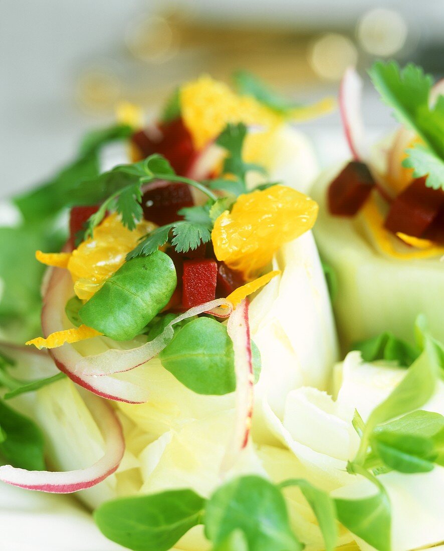 Endive and corn salad with beetroot and oranges