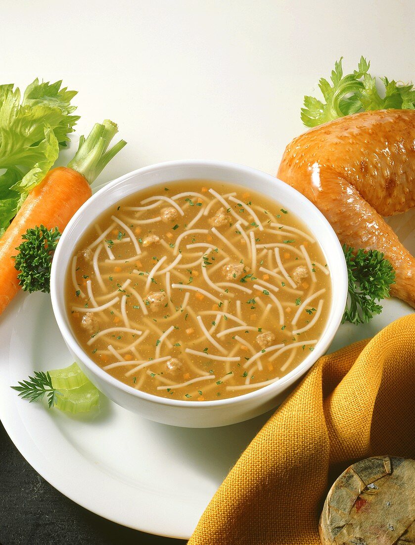Meat dumpling soup with noodles