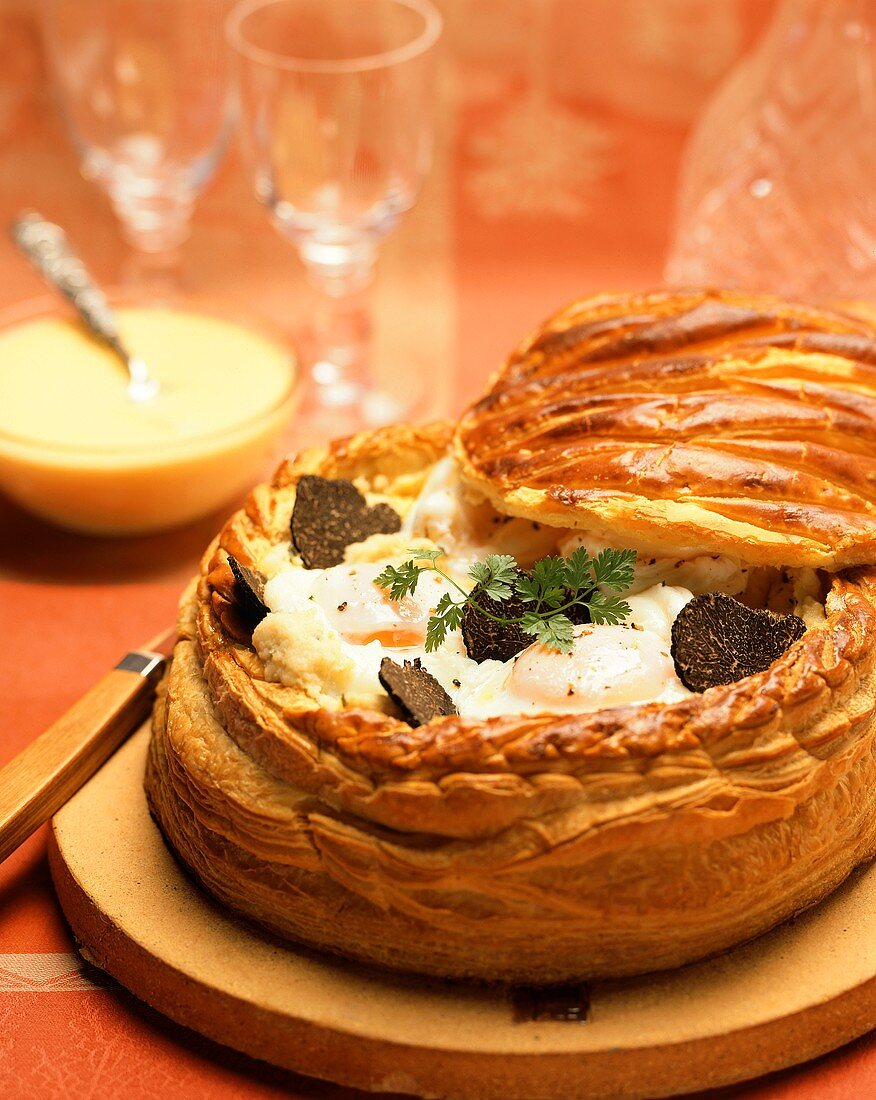 Vol-au-vent (puff pastry case with egg and truffles)
