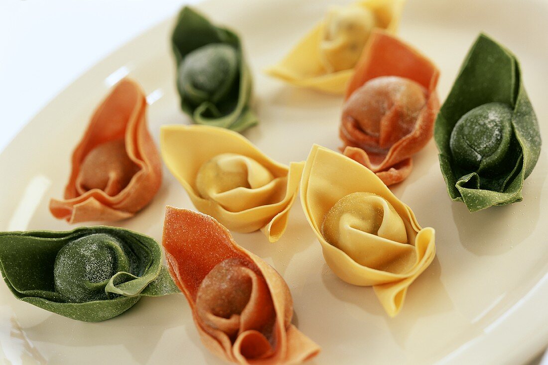 Fagottini tricolore (filled pasta parcels, Italy)