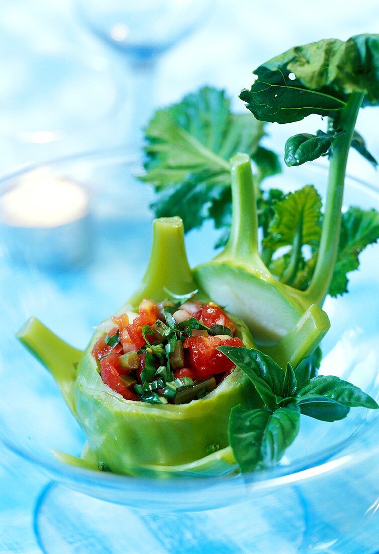 Kohlrabi with tomato stuffing