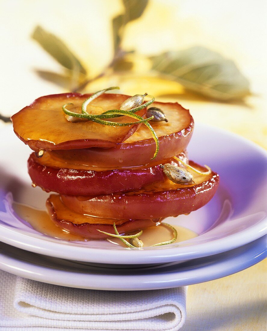 Fried apples rings with honey and cardamom