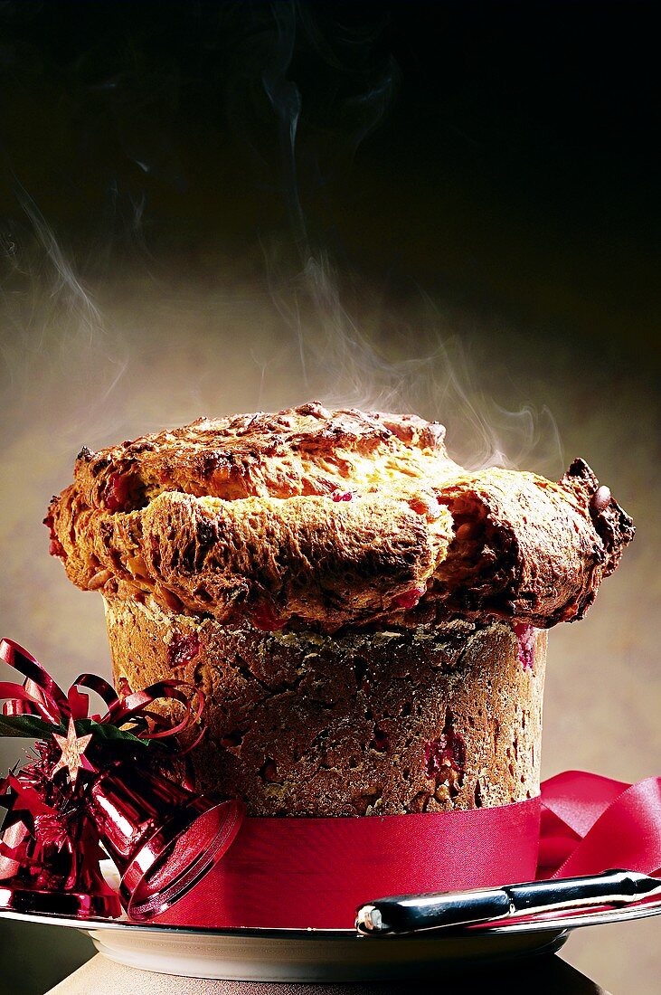 Panettone con le ciliege (Panettone mit Kirschen) (Italien)