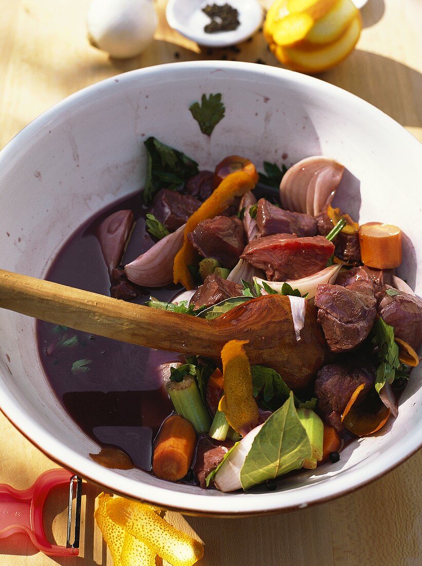 Boeuf en daube (Rindsragout aus der Provence, Frankreich)