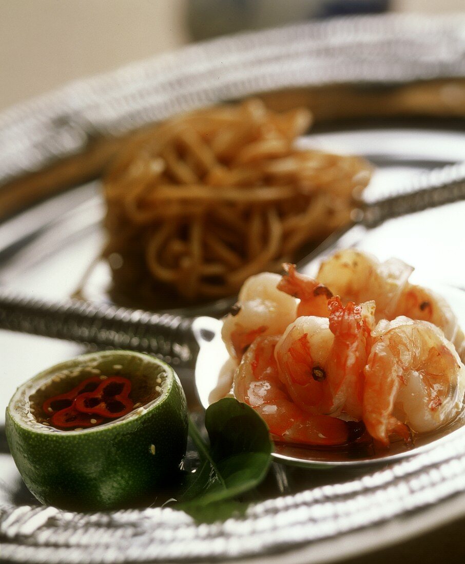 Shrimps with soba noodles