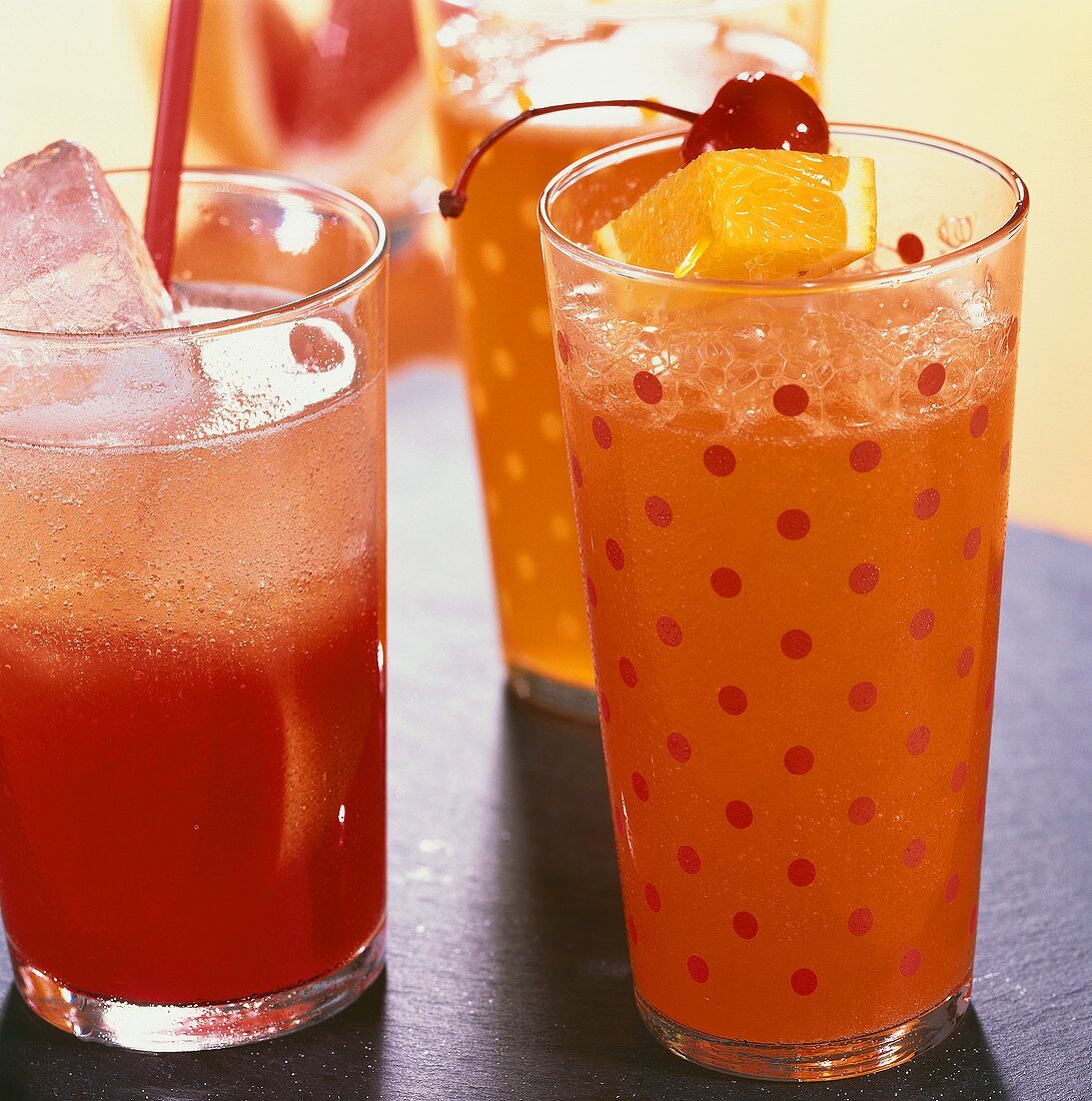 'Campari Fresh' and 'Orange Fizz' (Campari cocktails)