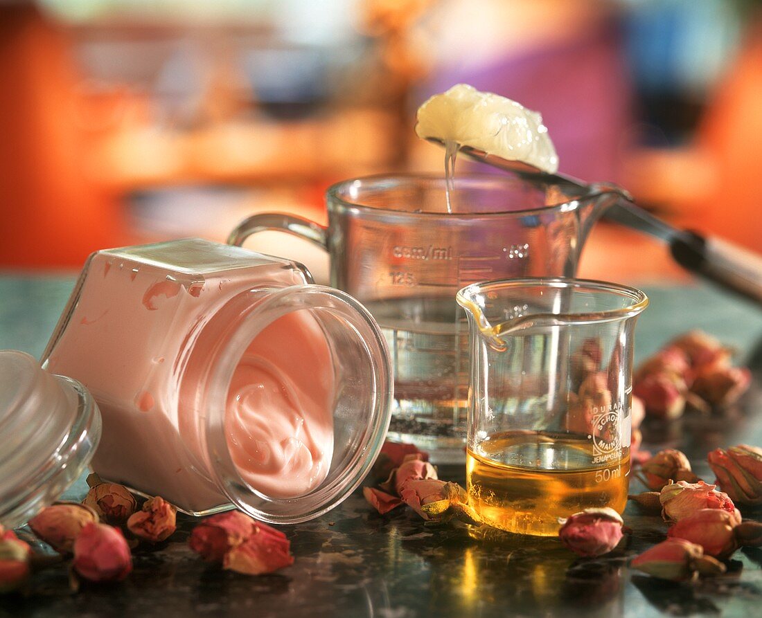 Rose cream and ingredients