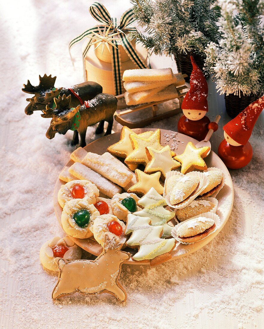 Verschiedene Weihnachtsplätzchen aus Finnland