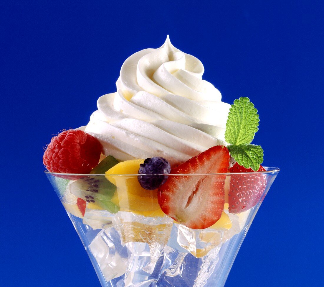 Fruit salad with cream topping