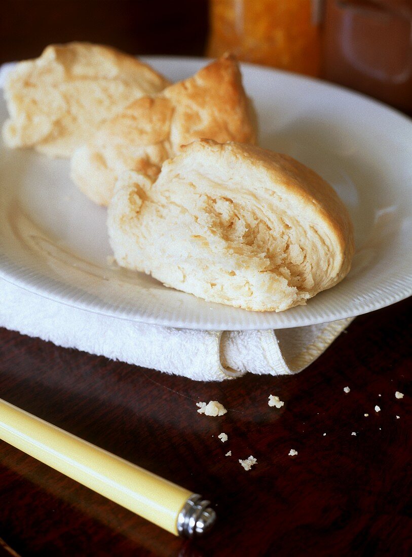 A few pieces of damper (Australian bread) on a plate