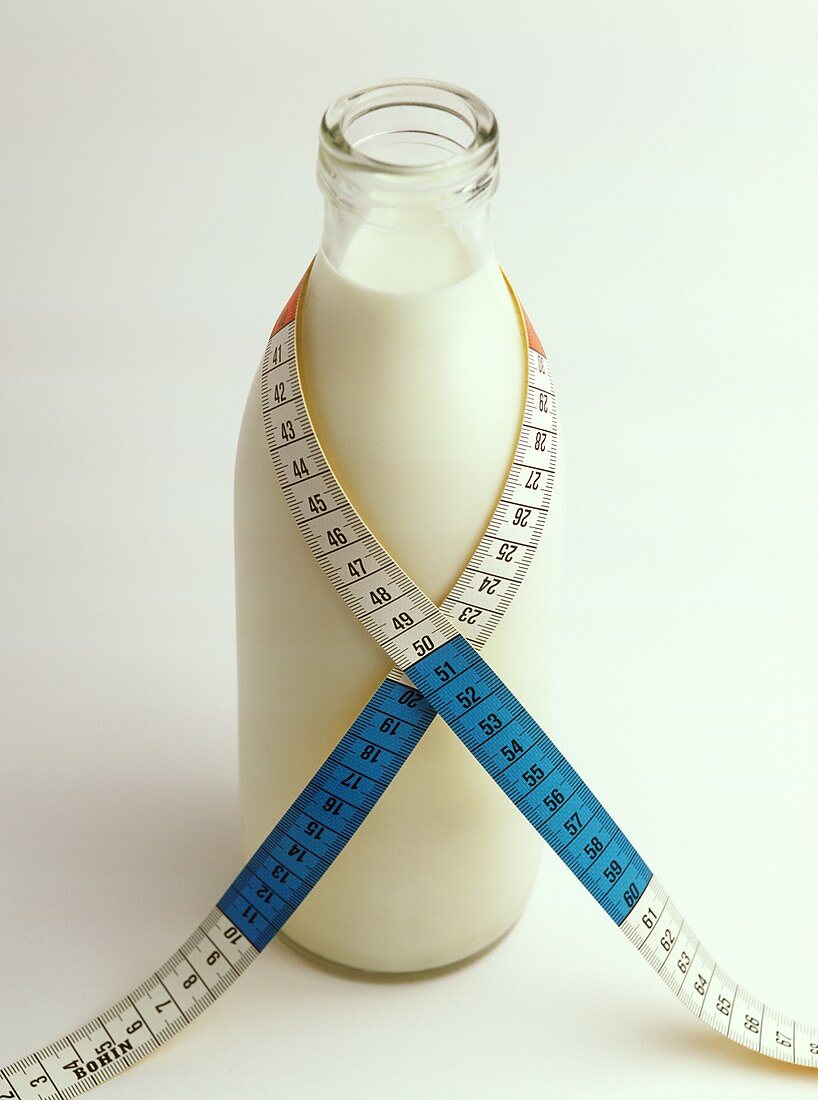Milk bottle with tape measure (centimetre)