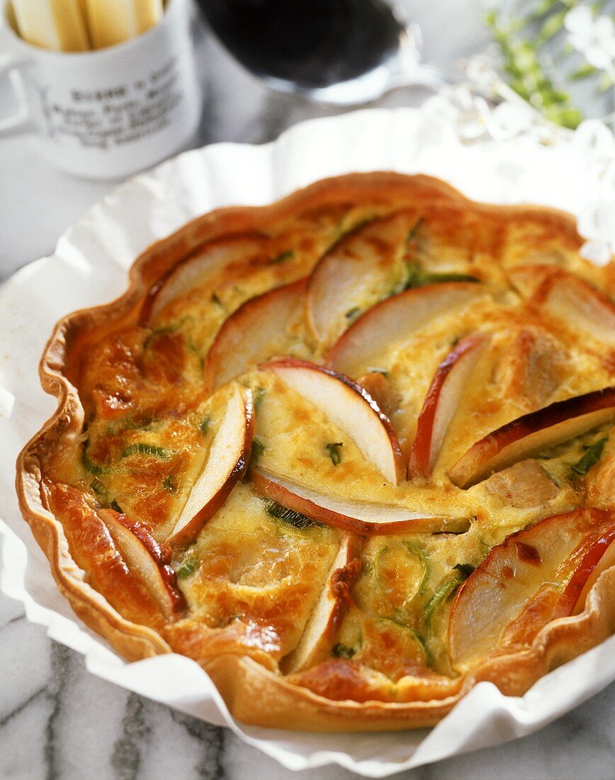 Chicken and leek tart with apples and Cheddar cheese
