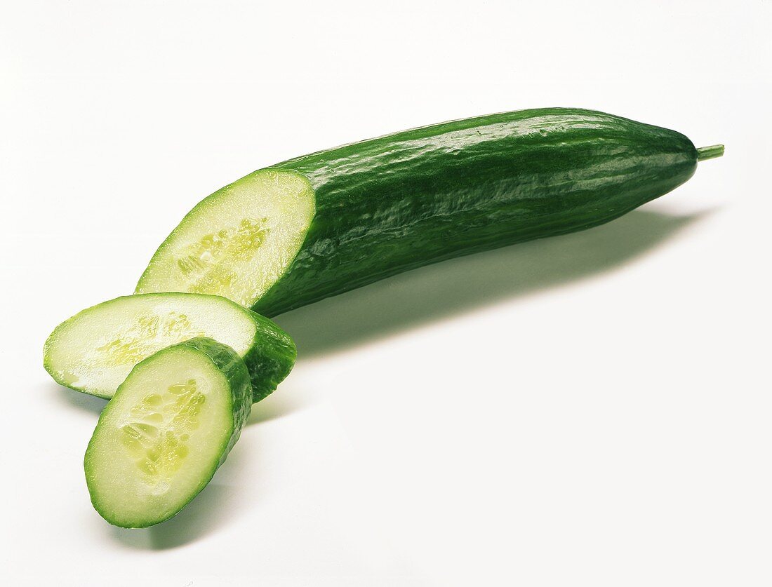 Cucumber, slices cut