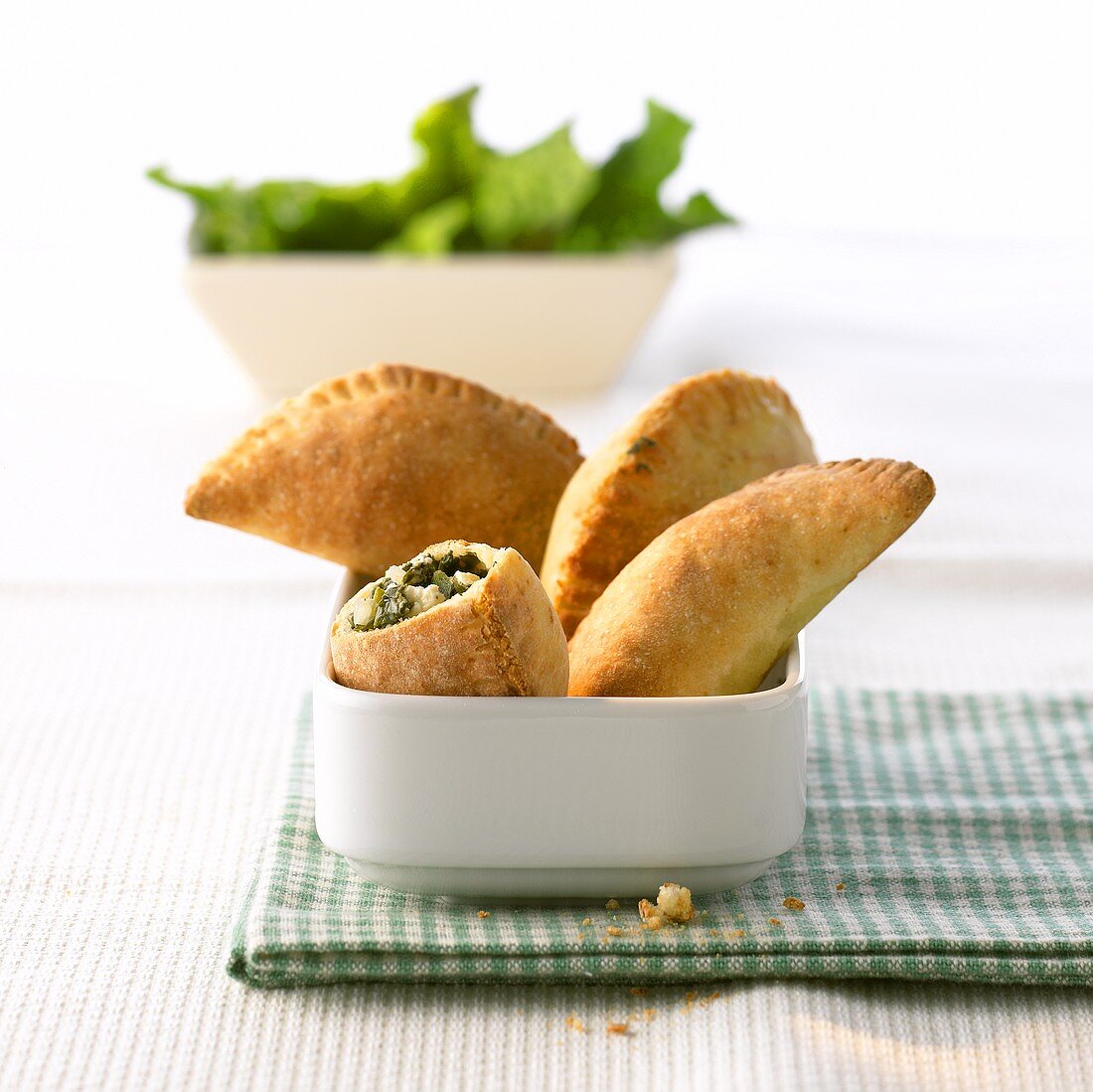 Spinach and sheep's cheese pasties for diabetics
