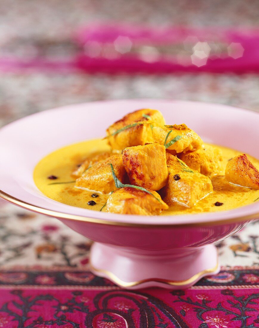 Chicken curry (diced chicken breast in curry sauce)
