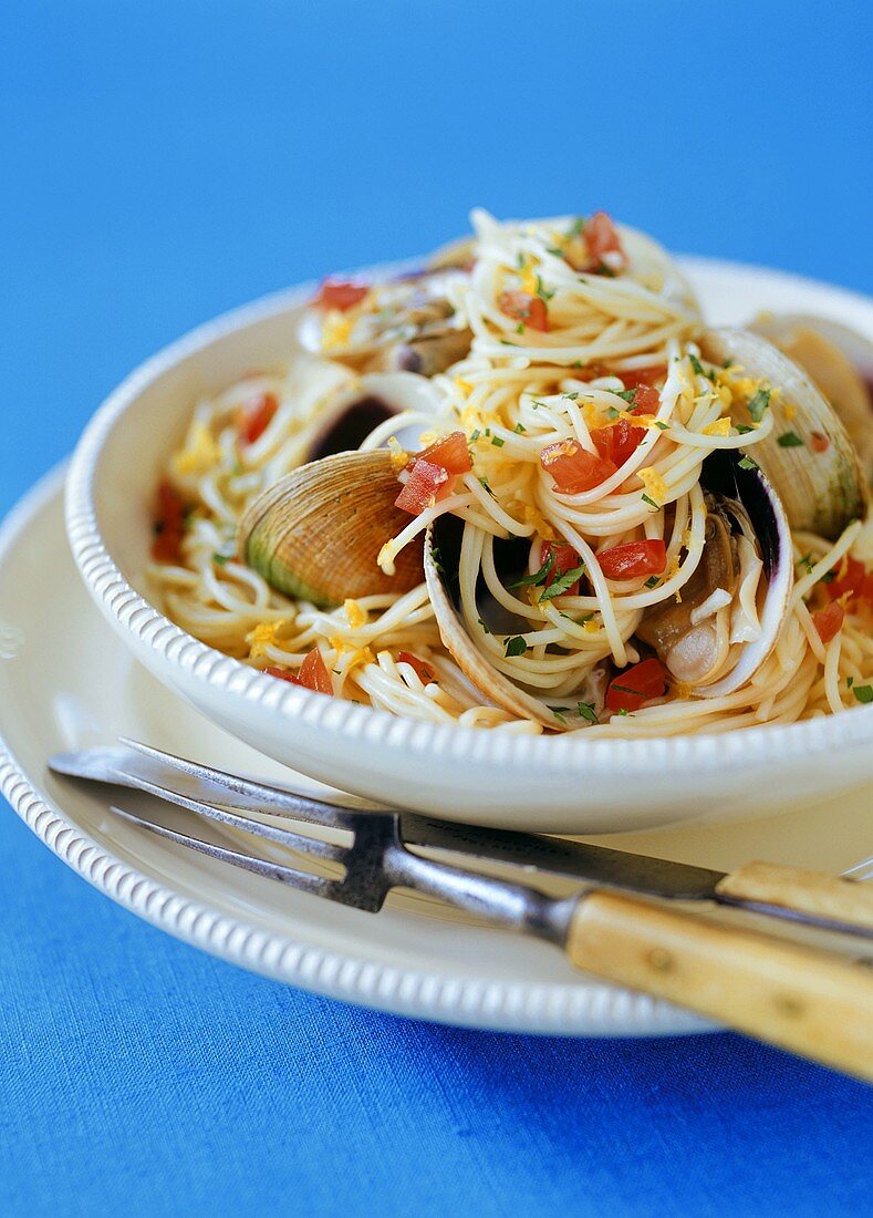 Spaghettini with mussels