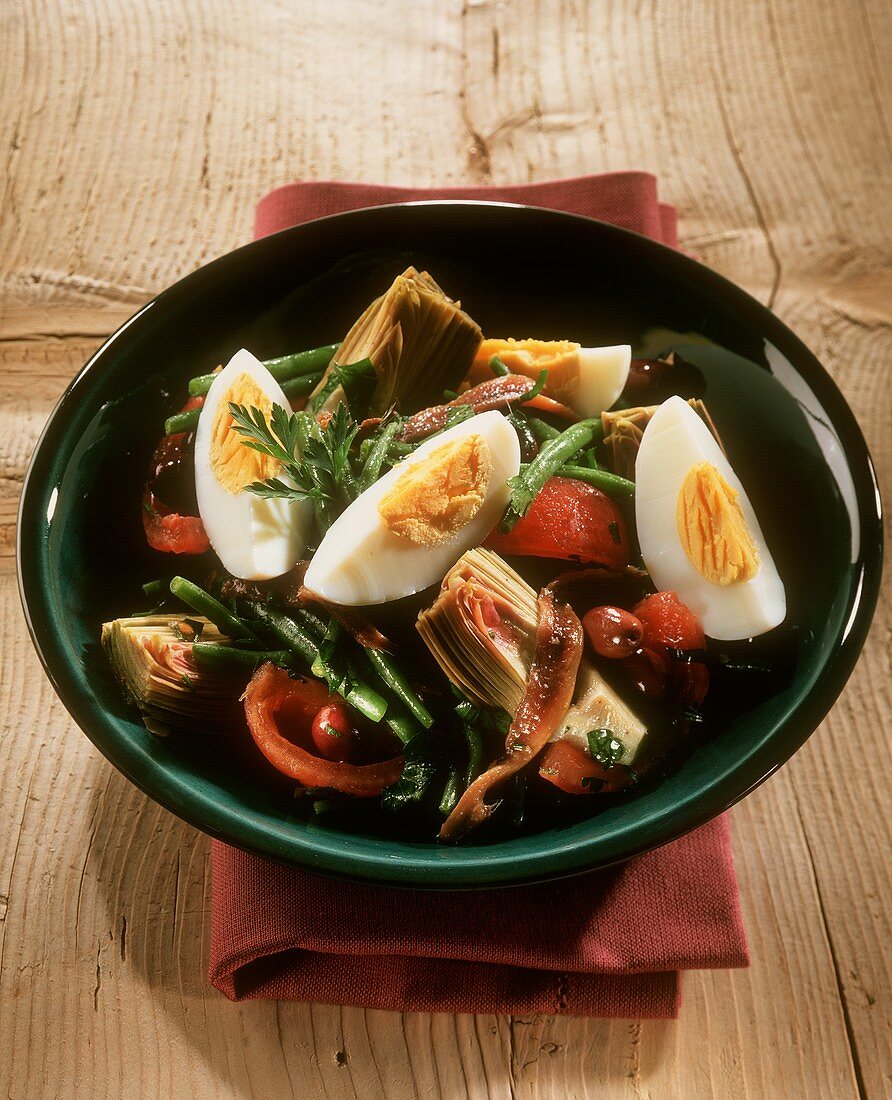 Salade Niçoise (Salat mit Sardellen und Ei, Côte d'Azur)