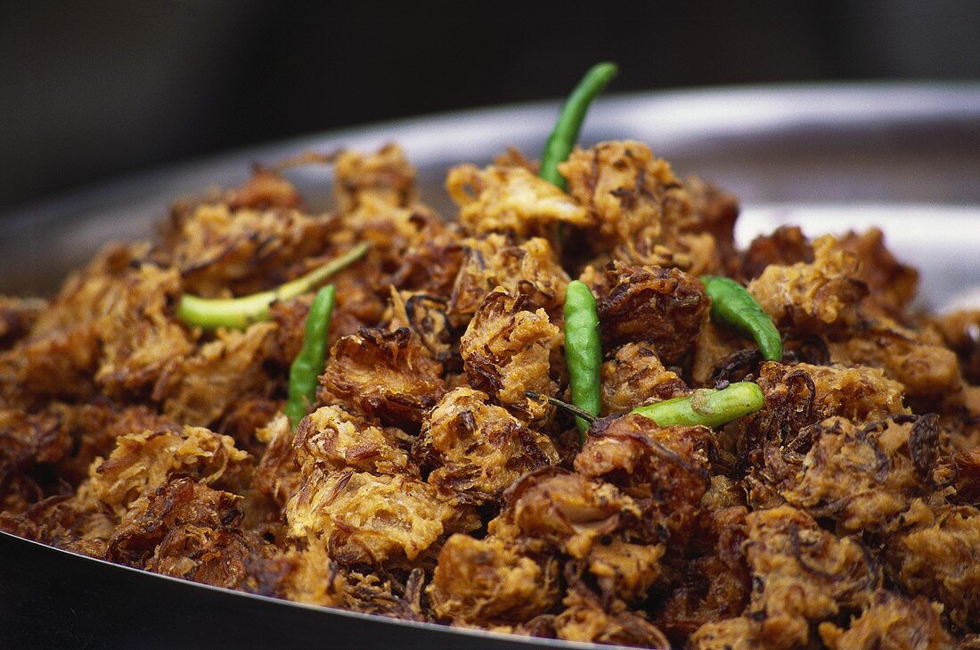 Kanda Bhaji (frittierte Zwiebeln im Teigmantel, Indien)