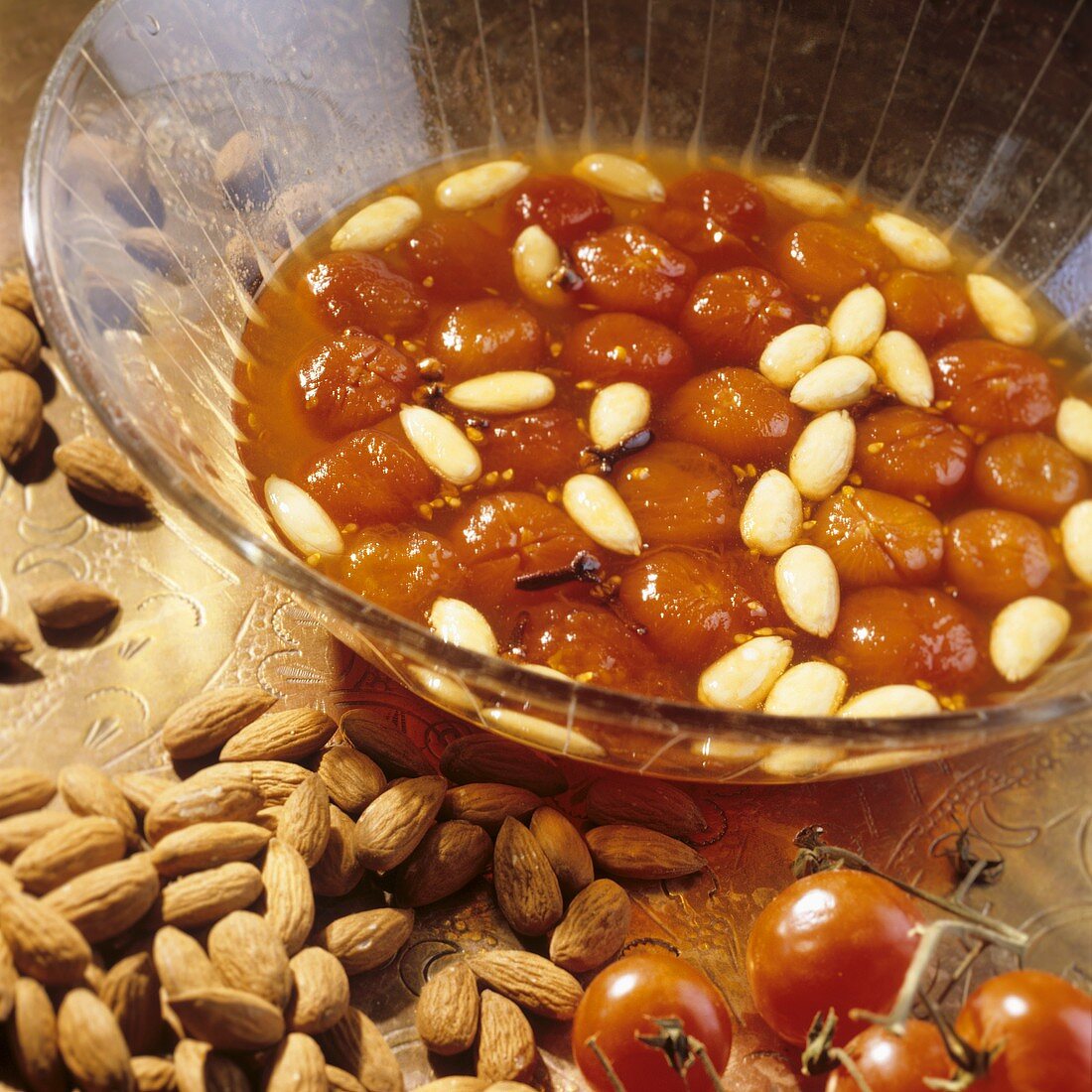 Cherry tomatoes with honey and almonds