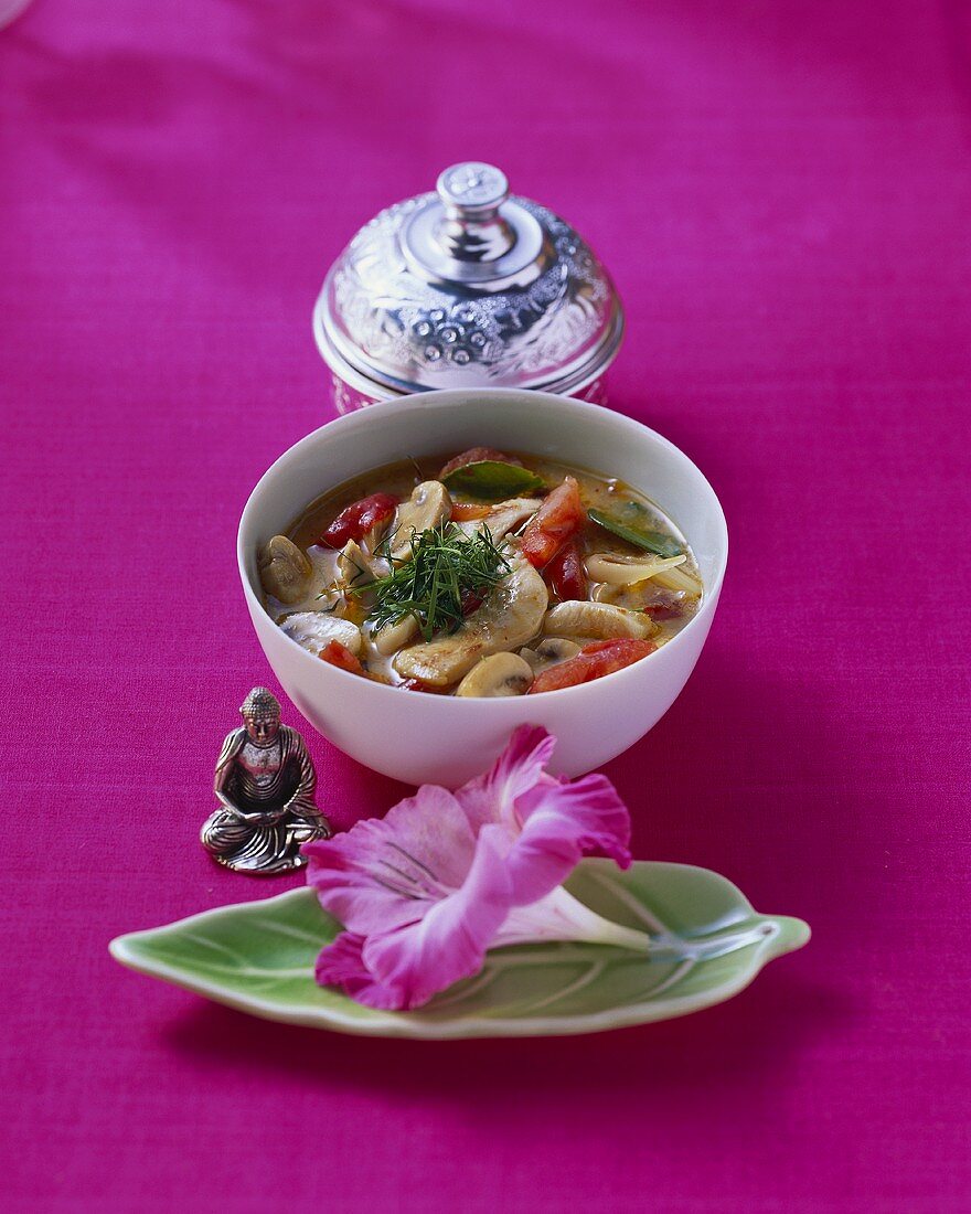 Chicken soup with coconut milk and lemon grass (Thailand)